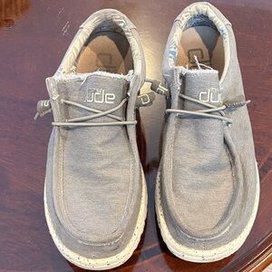 Hey Dude Wally Men's Light Gray Slip-On Loafers